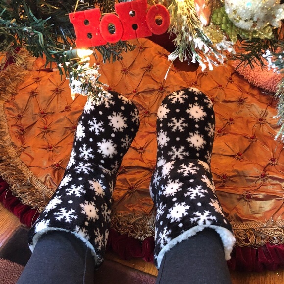 🔴Winter Snowflake Slippers Faux Fur Non-Slip Sole - Picture 6 of 8